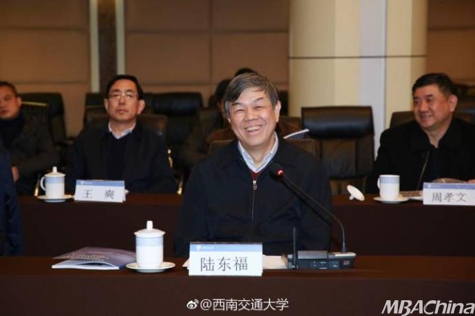 中国铁路狮扑体育注册总公司与西南交通大学签署战略合作协议